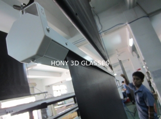Моторизованный белизной серебряный экран проекции